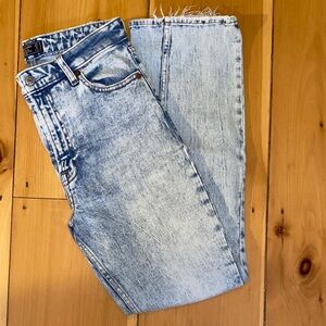 Abercrombie & Fitch Women’s Washed Denim Jeans